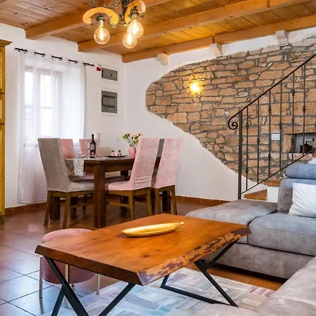 Prázdninový dům House 1993 Rakalj