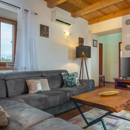 House 1993 Prázdninový dům Rakalj