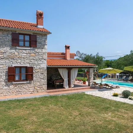 House 1993 Holiday home