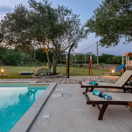 House 1993 Holiday home Rakalj