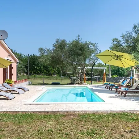 House 1993 Holiday home